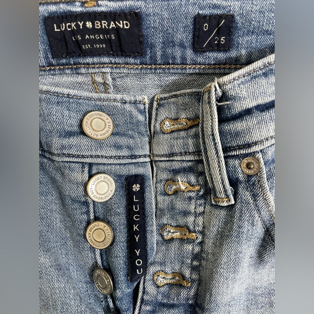 LUCKY BRAND 🍀